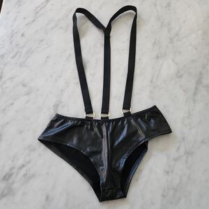 Allure booty shorts size S